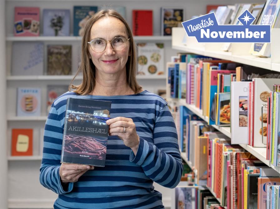 Bibliotekar Brita med "Akilleshæl" af Karina Kring Nicolaisen